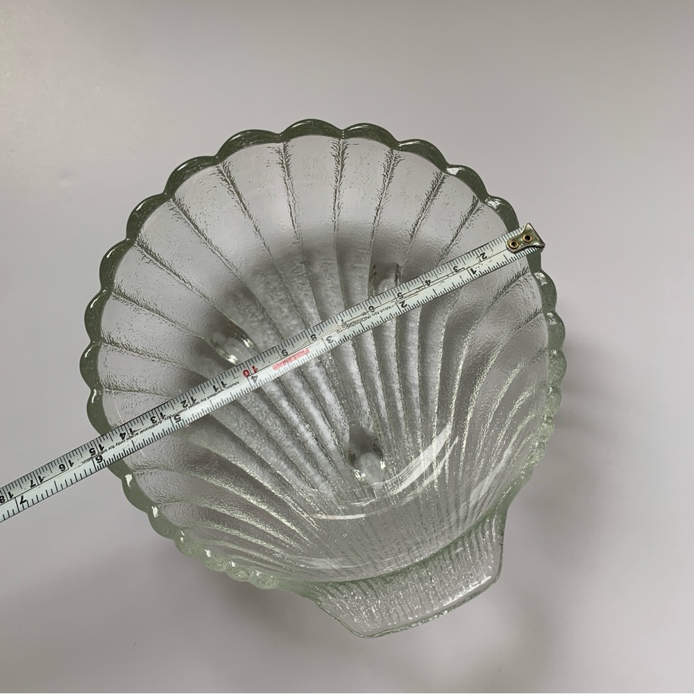 Anchor Hocking Clam Shell Bowl - Picture 5 of 6
